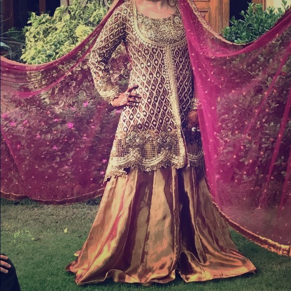 Pakistani Bridal Dress - Picture 1 of 2